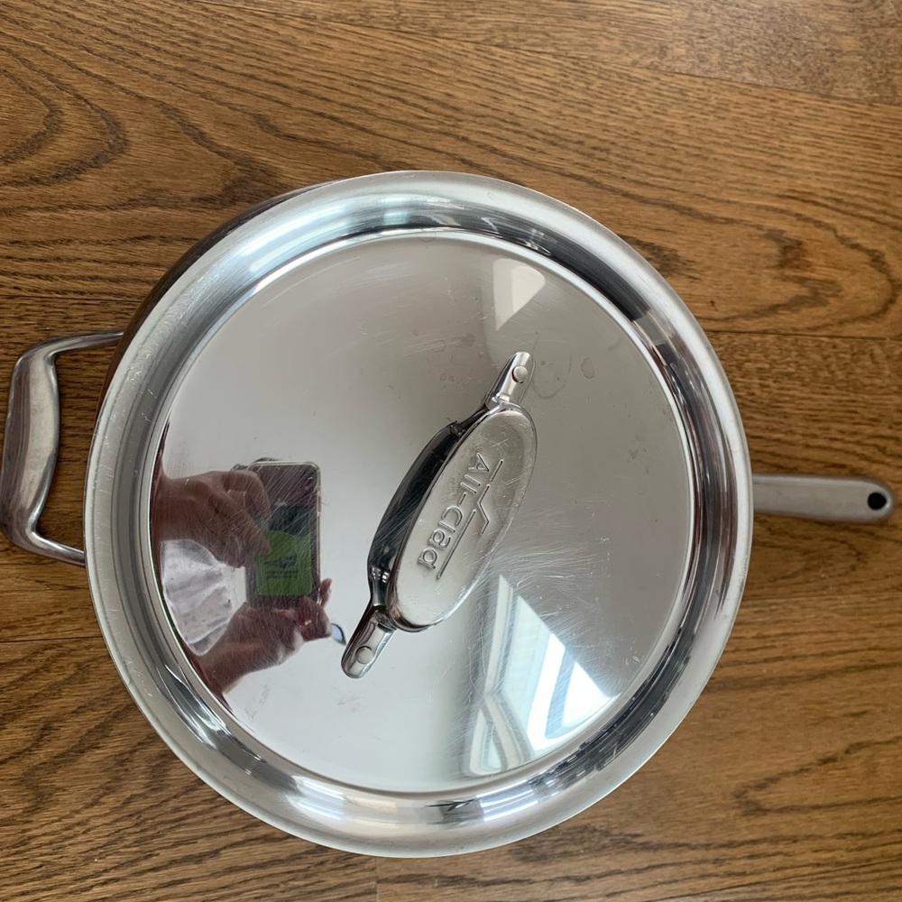 All-Clad 4 quarts Stainless Steel Saucepan with Lid - Picture 3 of 6